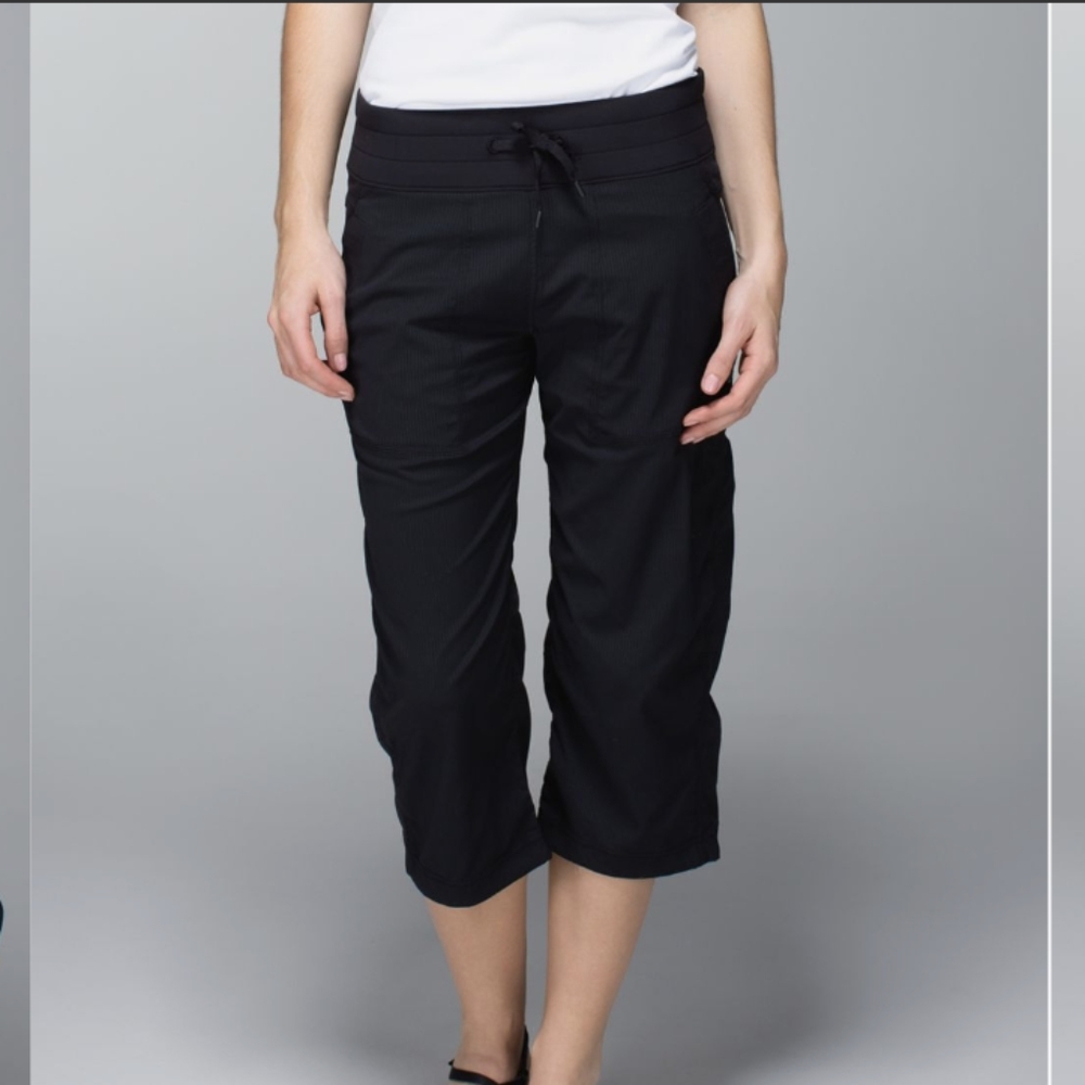 Lululemon Studio Crop Black EUC
